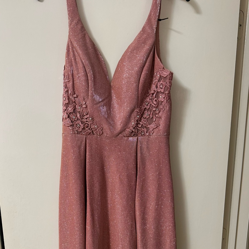 Elegant Pink Sleeveless Dress